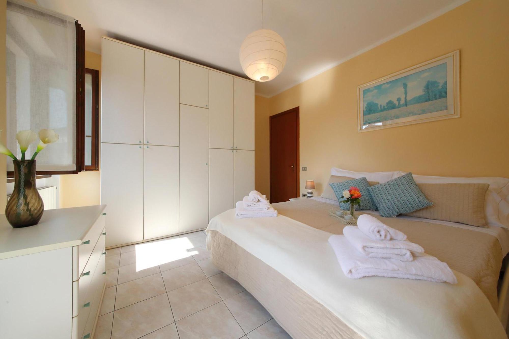 Petalo Bianco 100M From Lake - Happy Rentals Baveno Ngoại thất bức ảnh