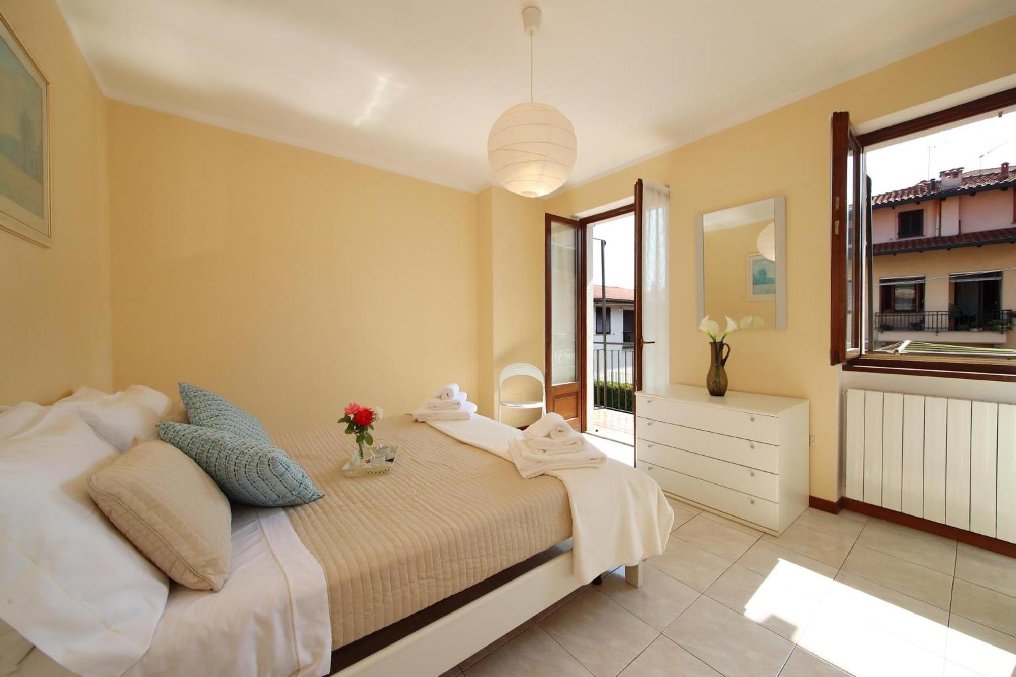 Petalo Bianco 100M From Lake - Happy Rentals Baveno Ngoại thất bức ảnh